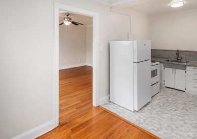 Charbern Apartments kitchen