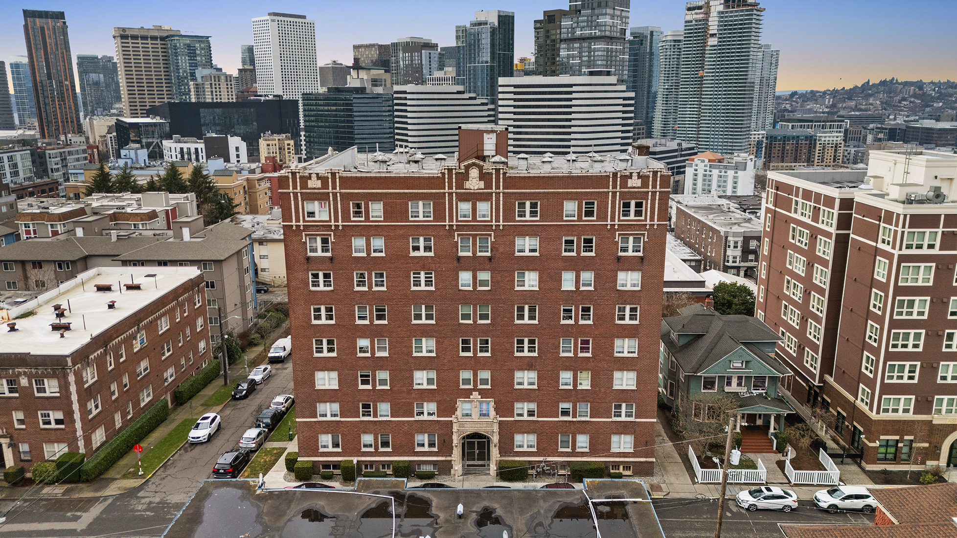 Charbern Apartments Seattle